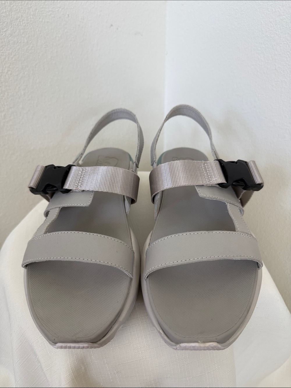 Sorel Women's Light Gray Slingback Sport Sandals